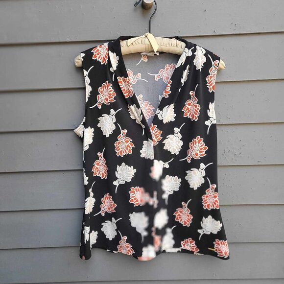 Calvin Klein Sleeveless Black Red White Floral Top size Medium - Picture 1 of 12